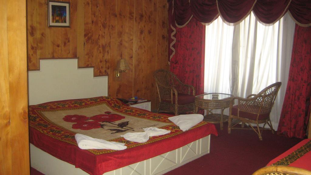 Goldan Parks Inn Kodaikanal Room photo